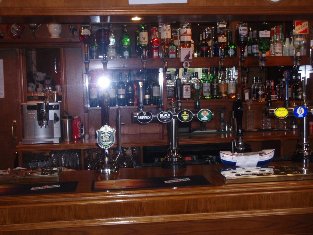The Flask Inn Robin Hood's Bay Eksteriør billede